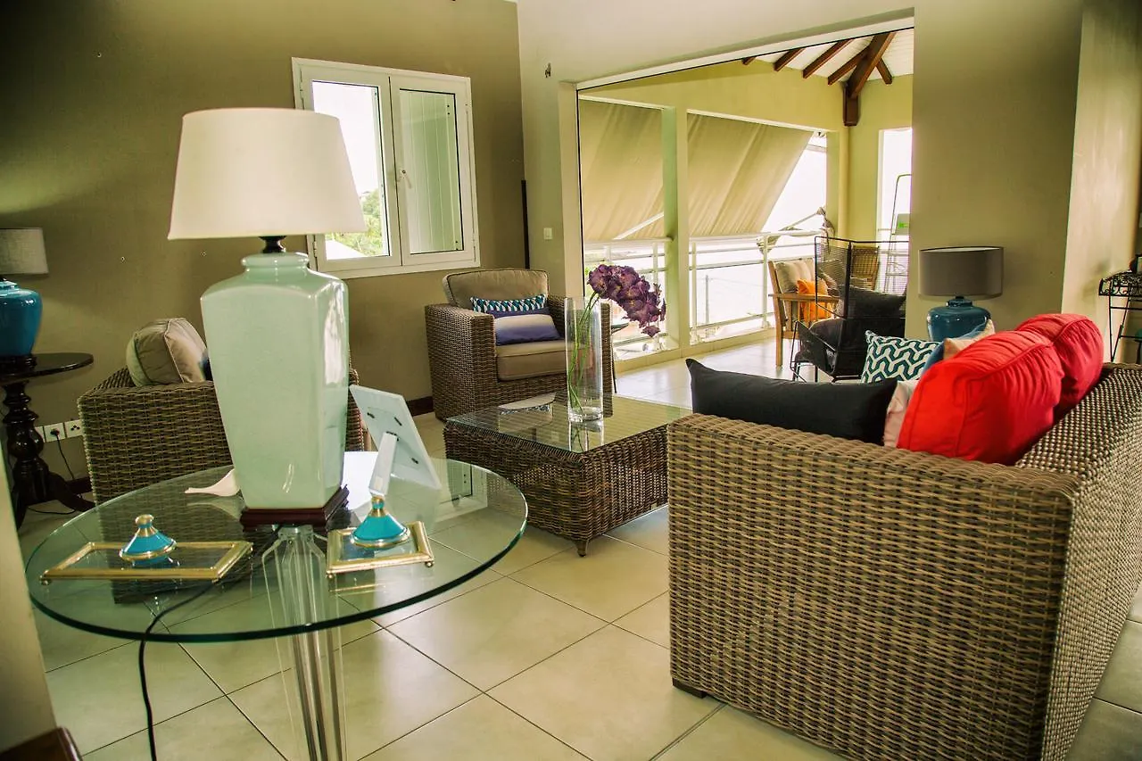 Alyzes Diamant Apartment Le Diamant